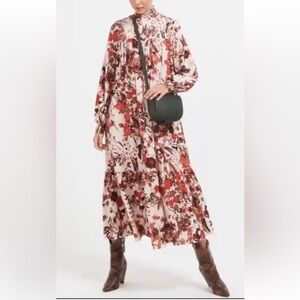 H&M 100% Viscose Romantic Red and Cream Floral Long Sleeve Dress Size 2 D16